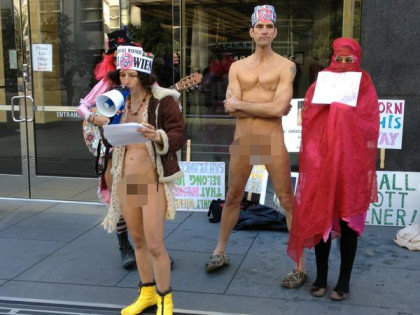 Nudists protest outside the Phillip Burton Federal Building & United States Courthouse in San Francisco, January 17, 2013. (CBS)
