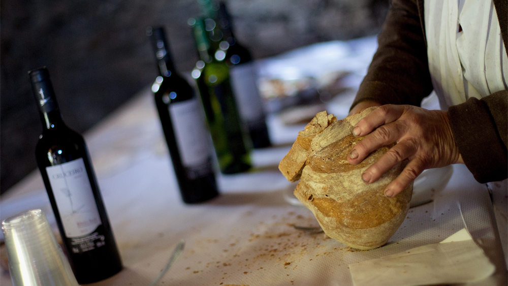 Bread & Wine (credit: Pablo Blazquez Dominguez/Getty Images)