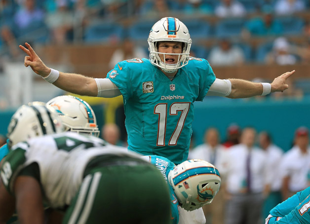 Ryan Tannehill #17 of the Miami Dolphins calls a play during a game against the New York Jets at Hard Rock Stadium on November 6, 2016 in Miami Gardens, Florida.