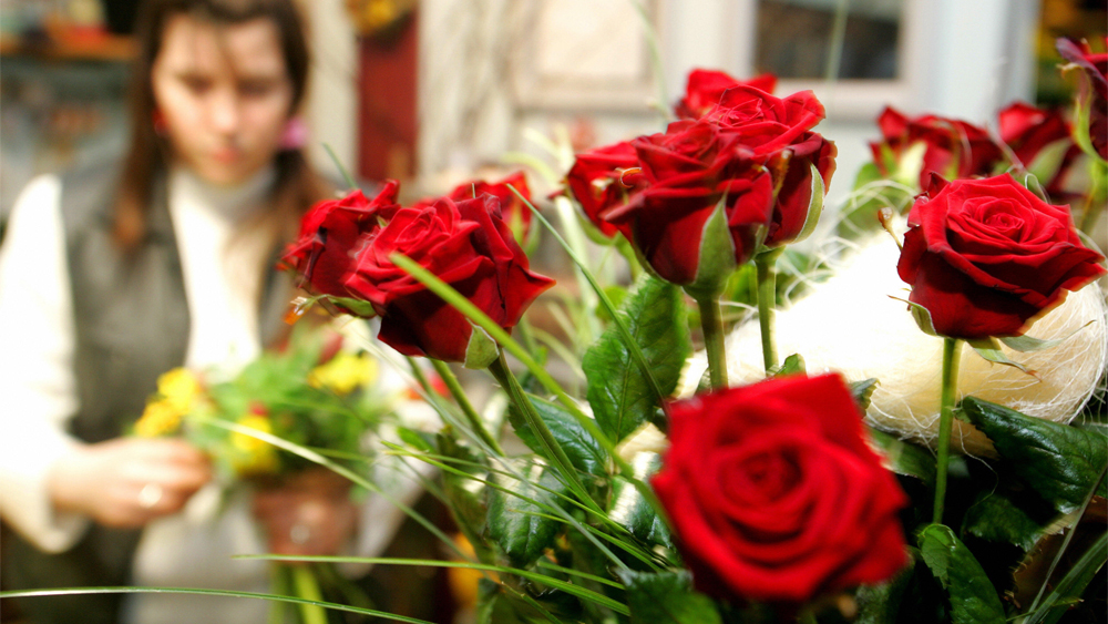 Startups Challenge Traditional Flower Delivery Services For ...