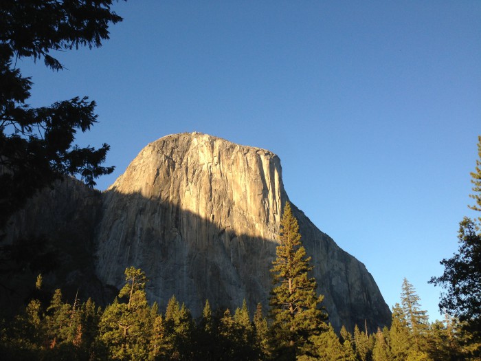 El Capitan rock formation in Yosemite National Park. By Famartina (Wikimedia Commons)