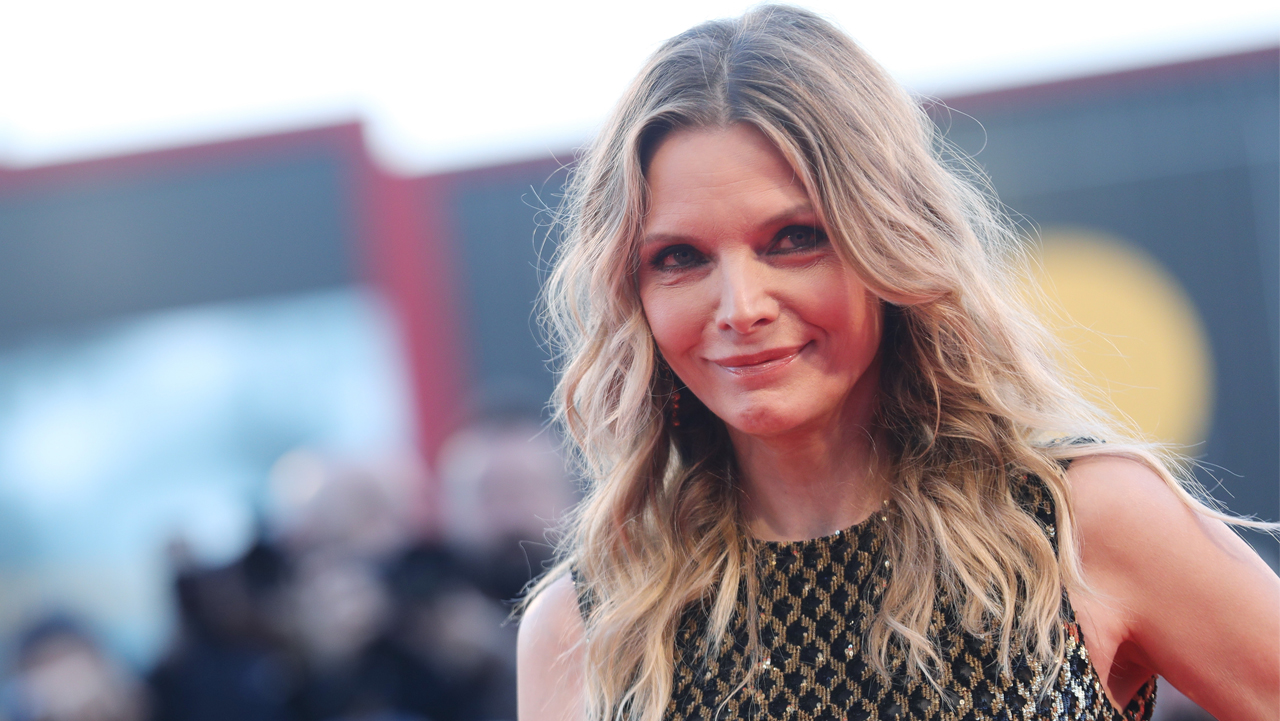 VENICE, ITALY - SEPTEMBER 05: Michelle Pfeiffer attends the Gala Screening and World Premiere of 'mother!' during the 74th Venice Film Festival at Sala Grande on September 5, 2017 in Venice, Italy. (Photo by Vittorio Zunino Celotto/Getty Images for Paramount Pictures)