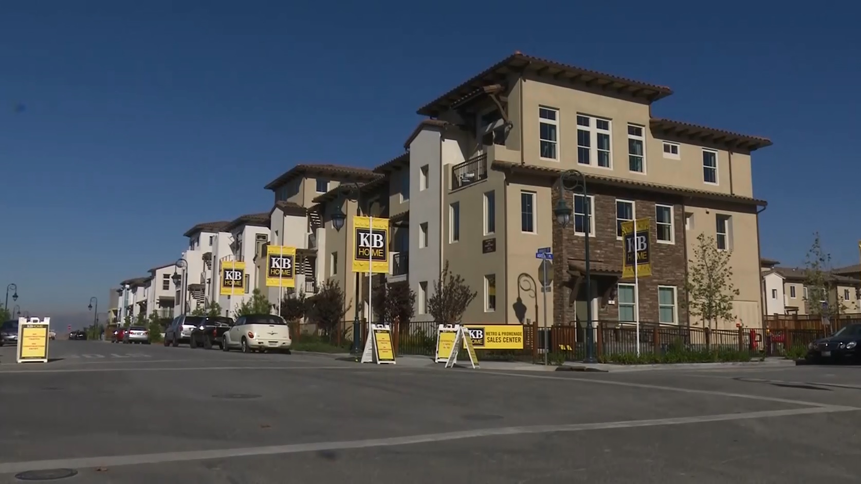 KB Home development on Communications Hill in San Jose. (CBS)