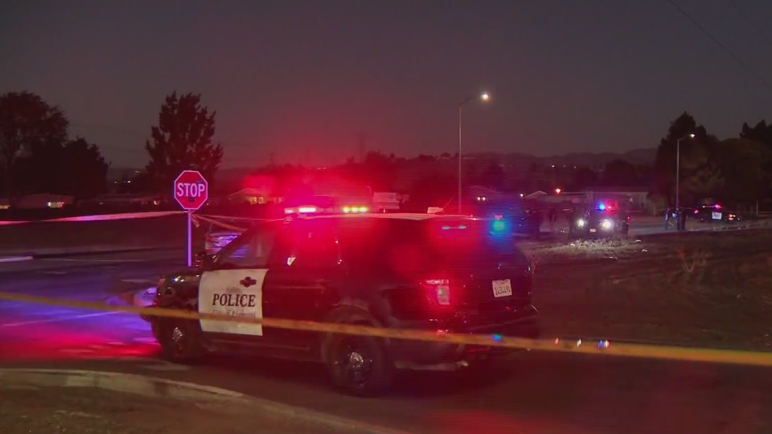 Fremont police on the scene of a fatal police shooting near the Southlake Mobile Home Park on August 25, 2021. (CBS)