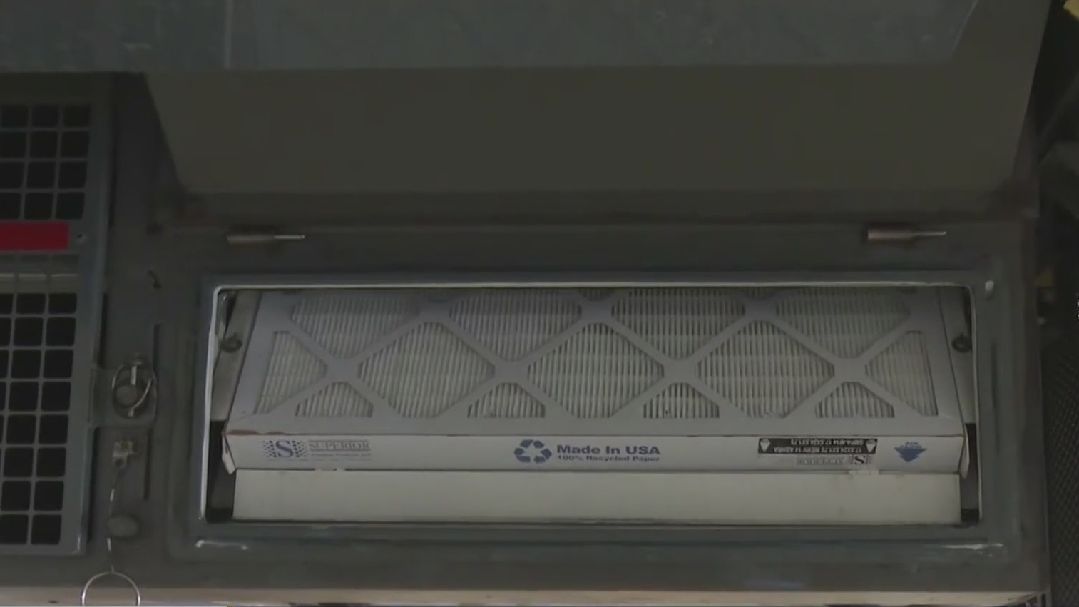 MERV-14 air filter will be installed on a BART train, 23 November 2021. (CBS)