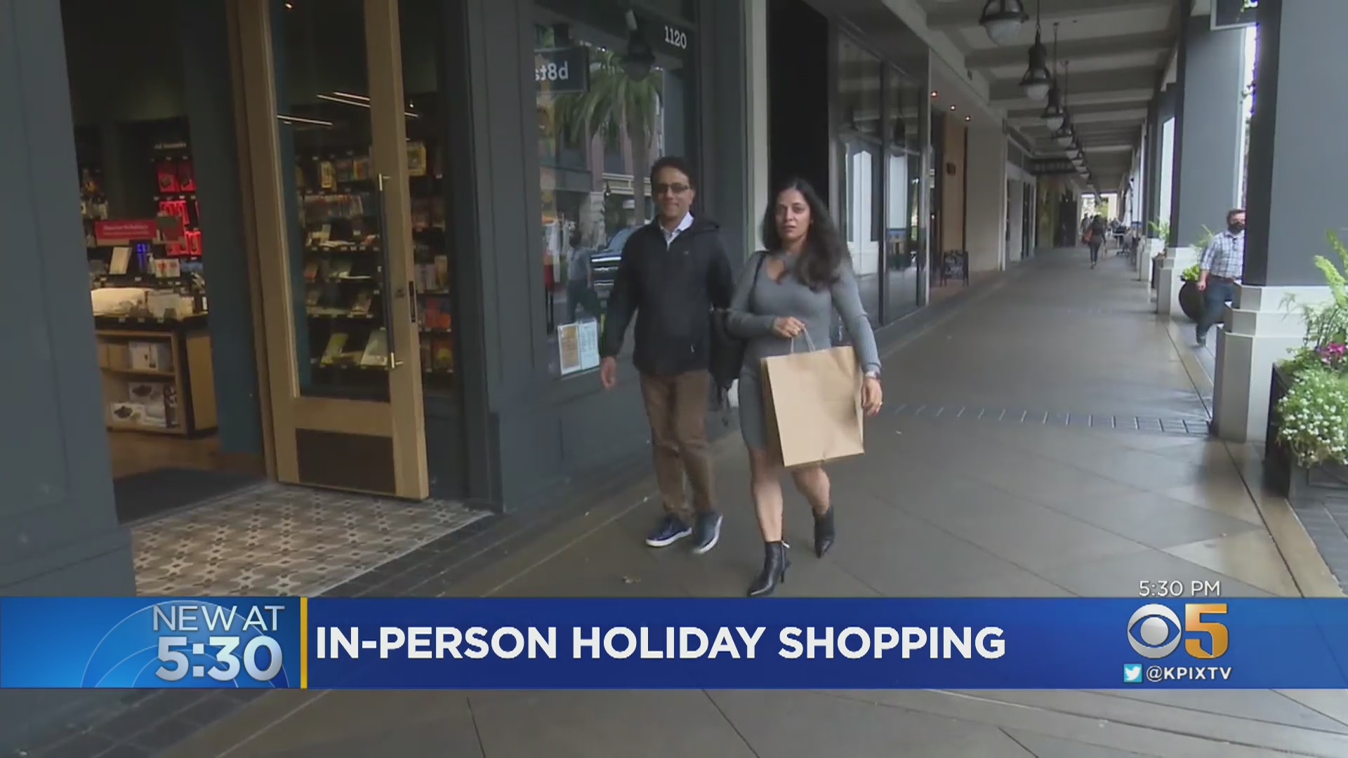 Retail Forecast Bright As Holiday Shoppers Return To High-End Stores, Malls