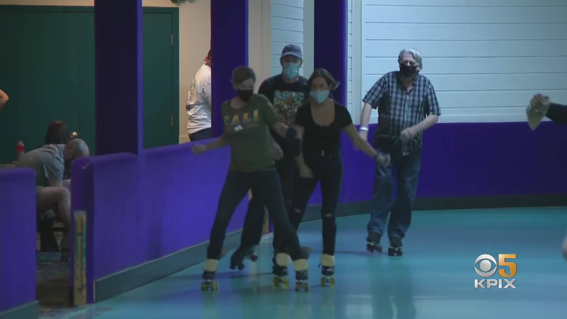 Skaters at The Golden State roller rink in San Ramon, November 10, 2021. (CBS)