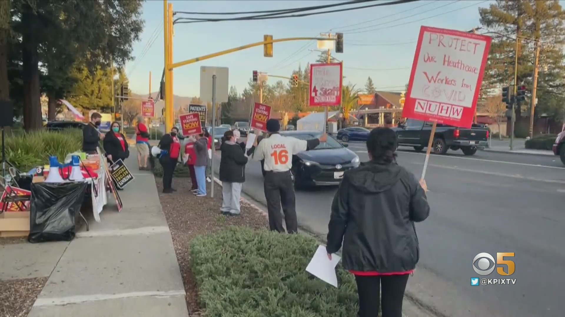 Workers hold an informative strike outside Queen of the Valley Medical Center in Napa on January 19, 2022. (CBS)