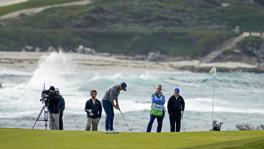 Power Slips and Spieth Goes From Cliff Edge to Contention at Pebble Beach