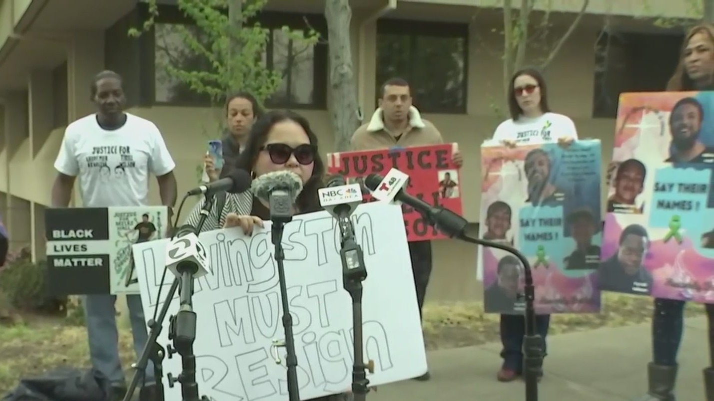 Protesters Call For Contra Costa Sheriff David Livingston’s Resignation Over Support Of Convicted Deputy – CBS San Francisco
